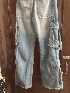 Cargo Jeans - Stylish and Trendy