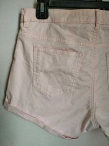 H&amp;M Beautiful Short