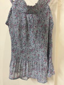 Floral Print Pleated Top