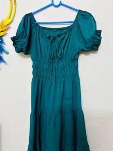 Chic Green Dress