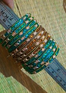 4PCS METAL BANGLES