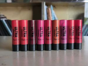 Ultra Premium Ceramide Lipsticks