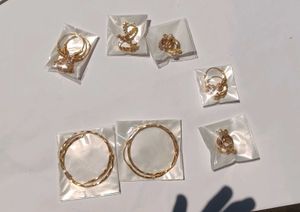 Earings Pair Of 6
