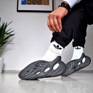 Adidas Yeezy Foam Runners Onyx (Get A Free Wallet)