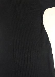 Ladies Black Colour Woolen Kurti