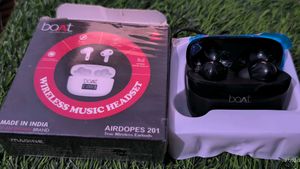 Airdopes 201 Airpod With Display Case