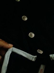 Elegant Black &amp; White Knit