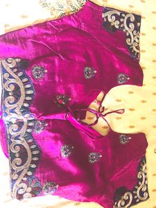 Crepe Saree With Blouse Piece