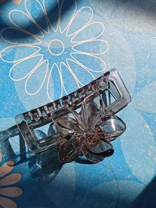 Flower + Claw Clutcher