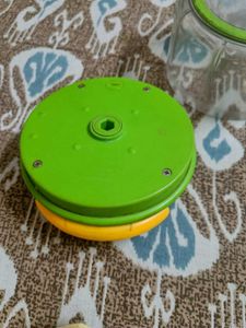 Prestige vegetable chopper (thread loose h)