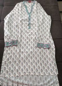 Fresh Bloom Floral White Kurti