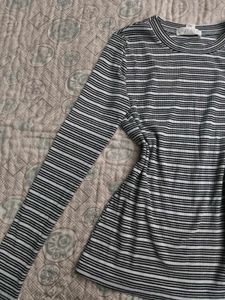 Forever 21 Striped Long Sleeve Top