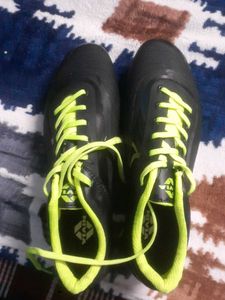 Nivia Football Shoes - Like New