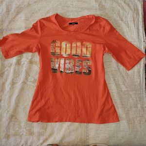 Coral Graphic Print Top