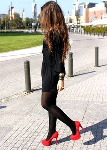 Red 👠