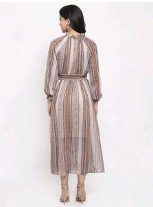 Elegant Striped Midi Dress (34-36)