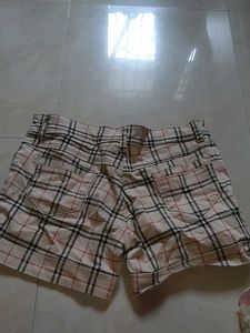 Women&#39;s Short