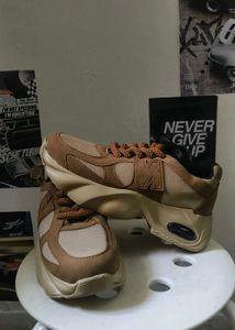 Stylish Brown Sneakers