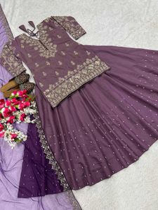 Title- 🆕️🆕️Lehenga with long Top &amp; Dupatta