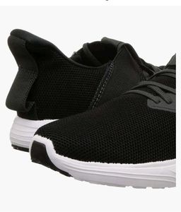 Helinn M Running Shoes_Adidas_gender nuetral