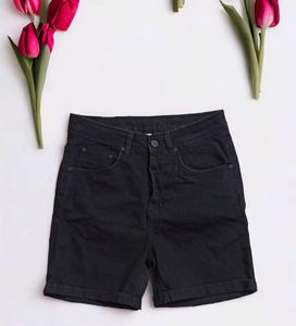 Black High Waist Short
