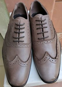 Size 6, Leather Shoe
