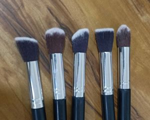 Makeup Brushes
