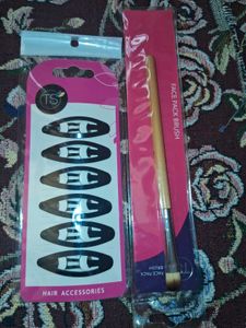 3 Powder Puff With Brush And Hair Pains