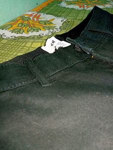 H&amp;M CHINOS FOR MEN