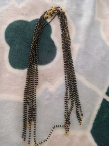 black beads Chains