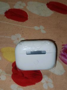 AirPods Pro - Like New