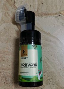 Skincare Bundle: Sunscreen, Moisturizer &amp; More!