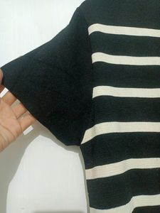 White Black Woolen Long Stylish Top