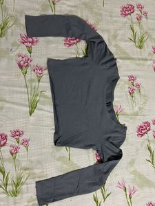 Full Sleeve Crop Top