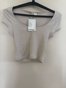 H&amp;M SWEETNECK DETAILED TOP