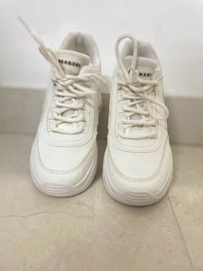 White Sport shoes