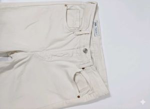 Zara Straight-Leg Jeans