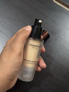Charmacy Milano Matte Foundation