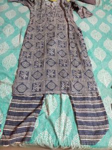 3 Kurta Sets Fix Price