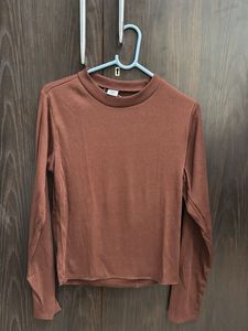 Ribbed Long Sleeve Crop Top