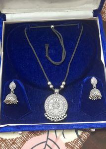 Bangles, Jewellery sets