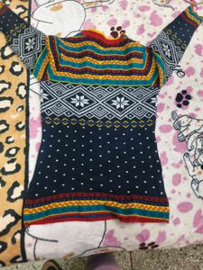 Branded printed pullover for 3-5 years girl