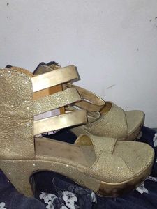 GOLDEN HEELS ❤️‍🔥✨️🧨