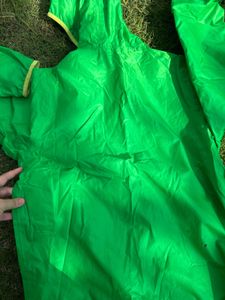 Green Decathlon Wind Jacket