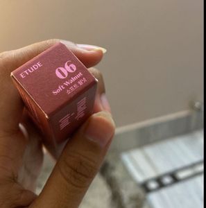 Fixing Matte Tint Lipstick
