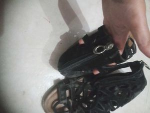 Black Flats For Girls