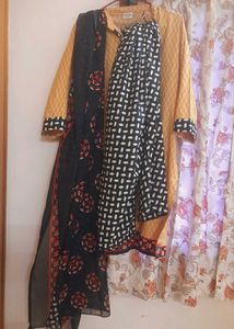 Kurti Set