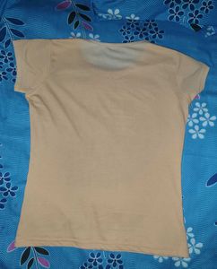 Orange tshirt