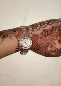 Combo Of Two Golden Watches😍✨