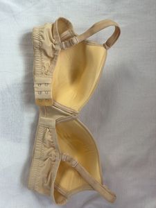 Padded nude non-wired bra